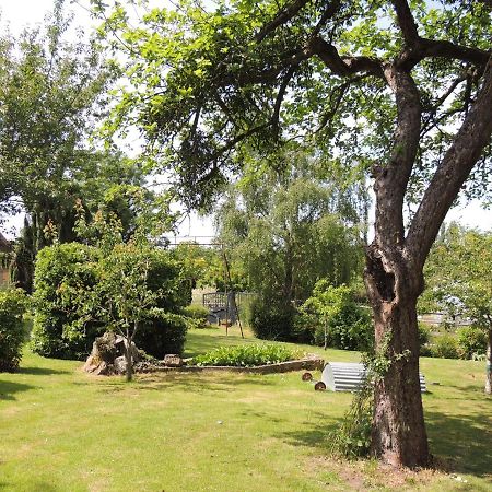 Bed and Breakfast La Ferme Du Bourg Eraines Экстерьер фото