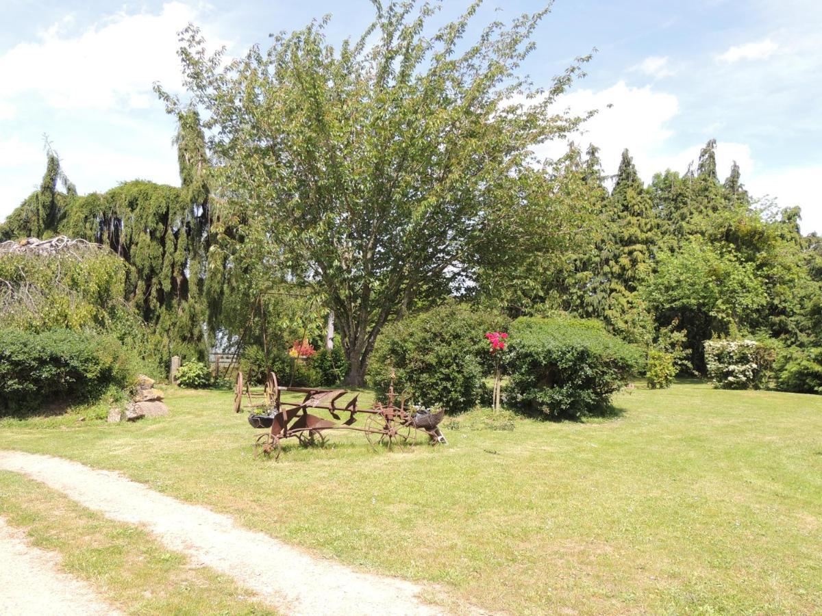 Bed and Breakfast La Ferme Du Bourg Eraines Экстерьер фото